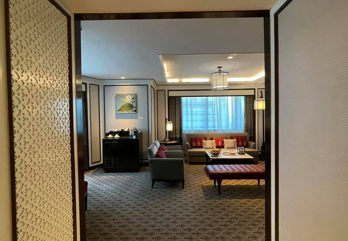 The Athenee Hotel