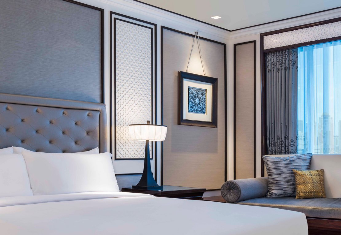 The Athenee Hotel