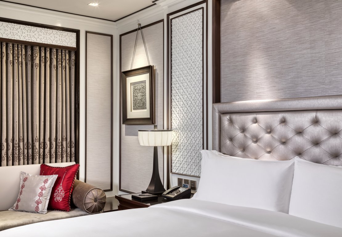 The Athenee Hotel
