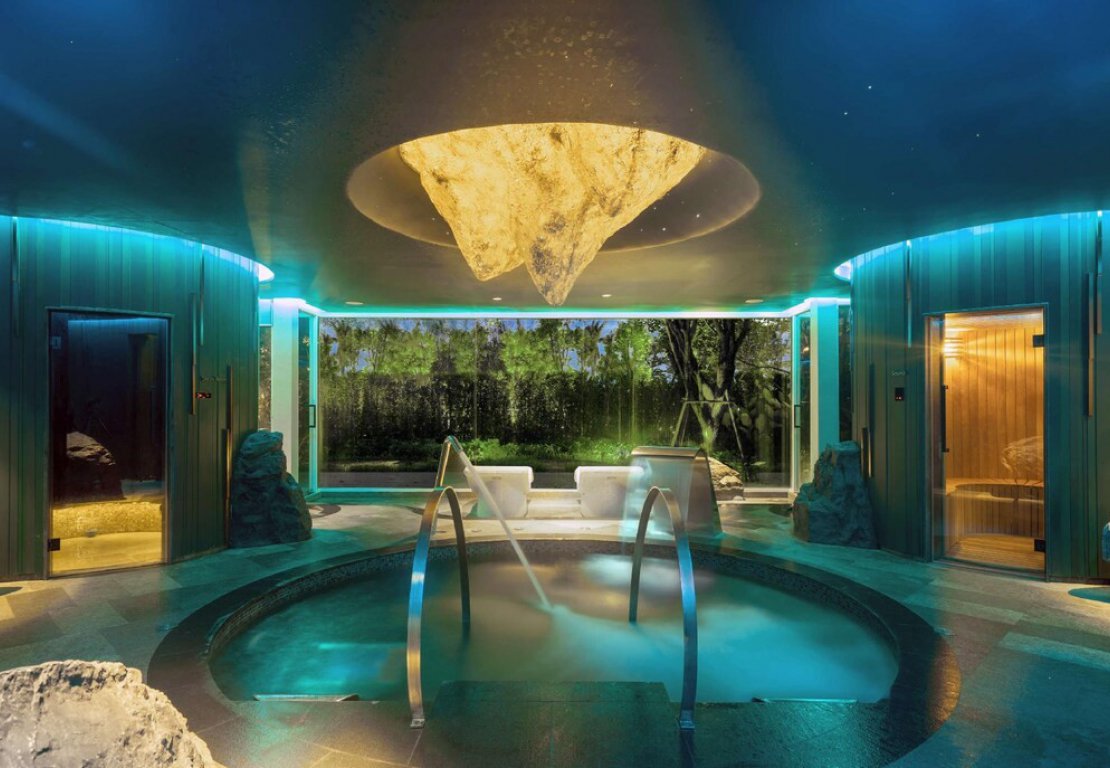 Banyan Tree, Krabi
